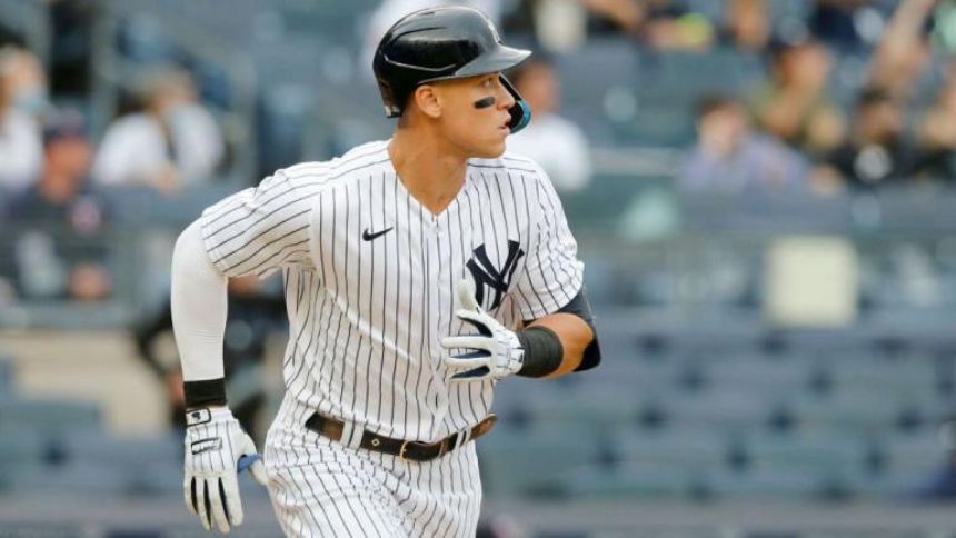 Aaron Judge home run tracker: Yankees star on pace to break Roger Maris' AL record after homer No. 55