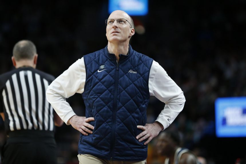 Akron extends coach John Groce's contract thru 2030 season