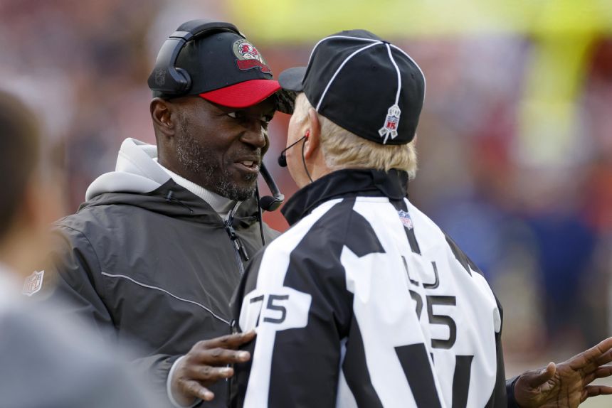 Analysis: Aggressive coaching paid off Sunday in NFL