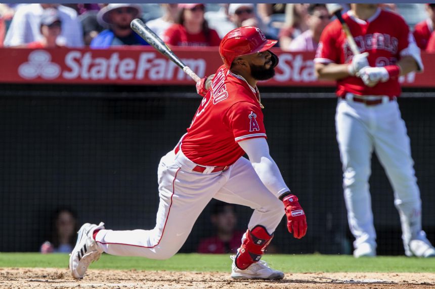 Angels win 3rd in row over Mariners, 5-1 behind Rengifo