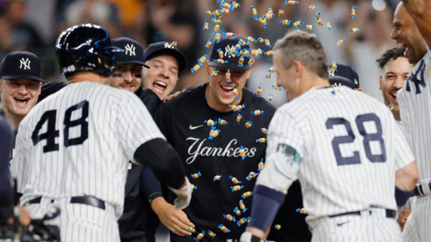 Anthony Rizzo hits walk-off homer vs. Rays, Yankees extend home winning streak to 14 games