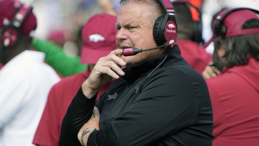 Arkansas beats Florida 39-36 in OT to end a 6-game skid and win in the Swamp for first time