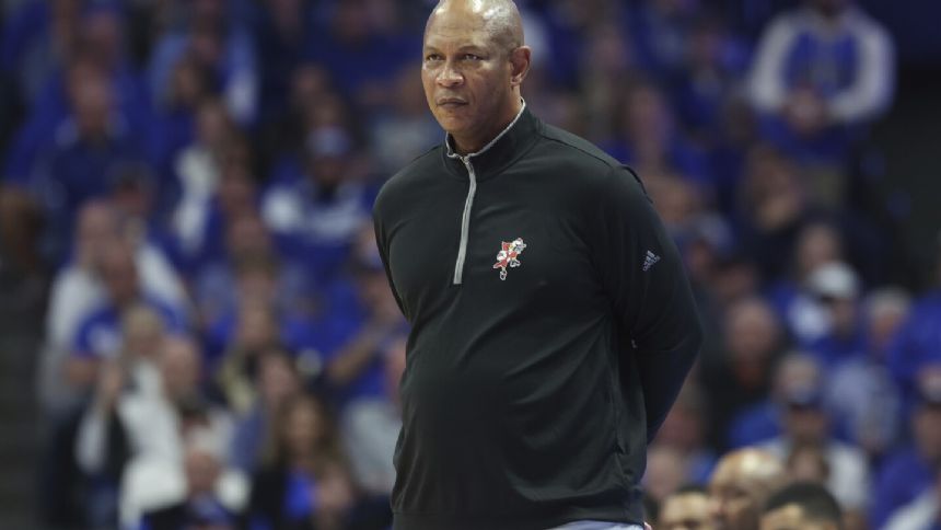 Arkansas hires Kenny Payne as associate head coach under John Calipari