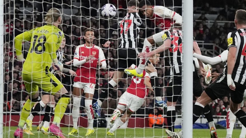 Arsenal rediscovers scoring touch to rout Newcastle 4-1 in Premier League