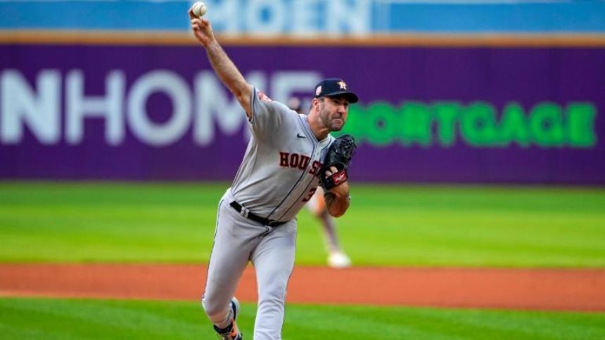 Astros' Justin Verlander earns conditional $25 million player option by clearing 130-inning threshold