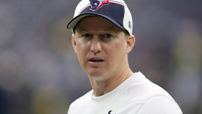 Atlanta Falcons conduct a second coaching interview with Texans assistant Bobby Slowik
