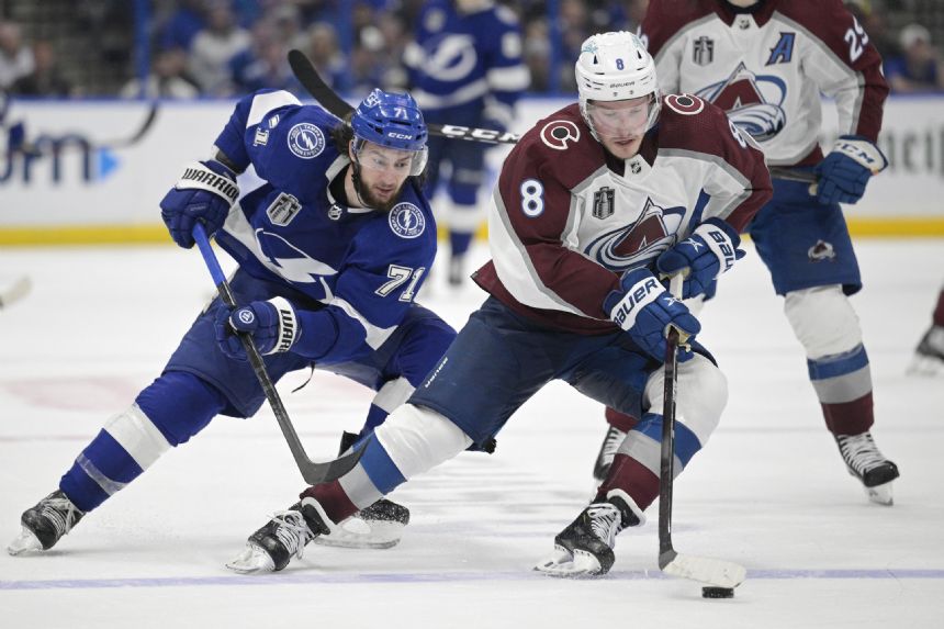 Avalanche a win away from dethroning 2-time champ Lightning