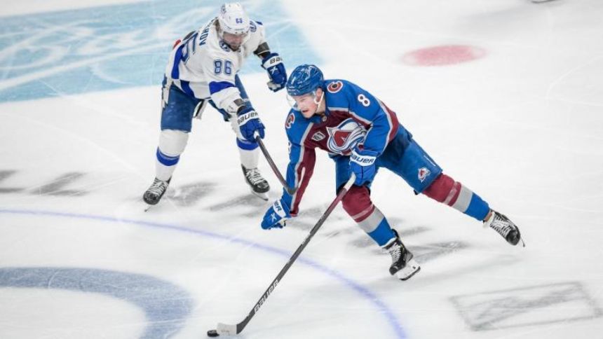 Avalanche vs. Lightning odds, prediction: 2022 Stanley Cup Final picks, Game 4 bets from expert on 137-71 run