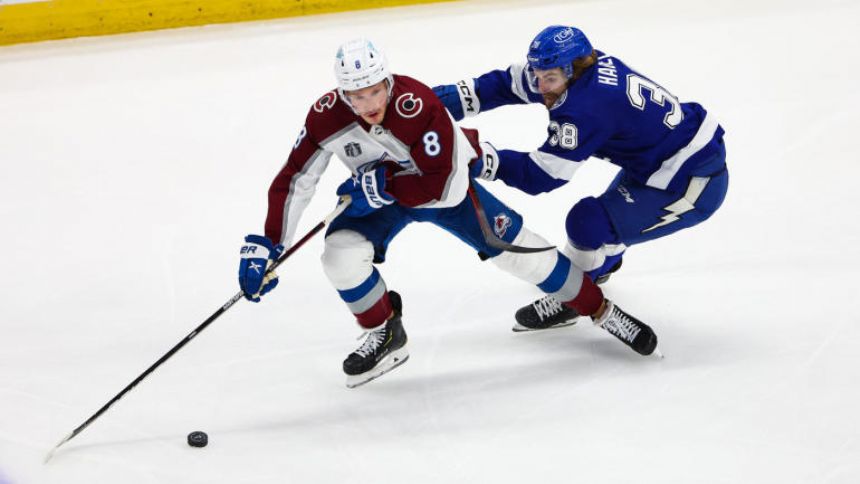 Avalanche vs. Lightning odds, prediction: 2022 Stanley Cup Final picks, Game 5 bets from expert on 137-72 run