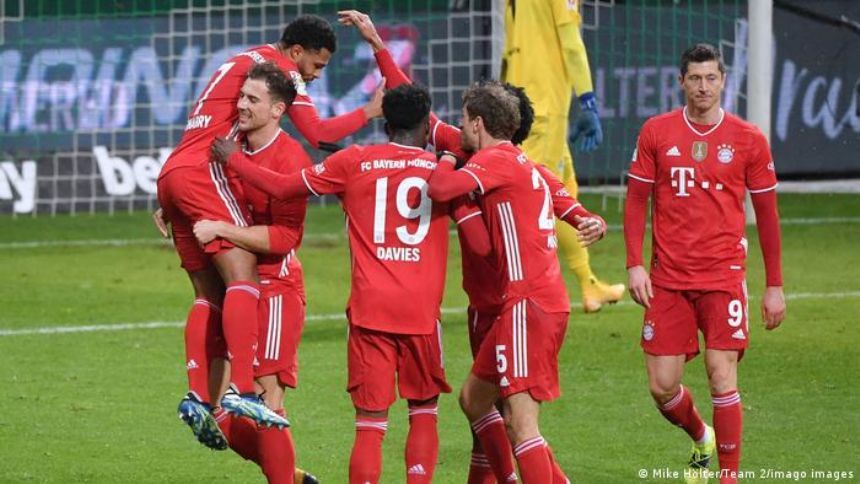 Bayern extends league lead as Dortmund draws at Bochum