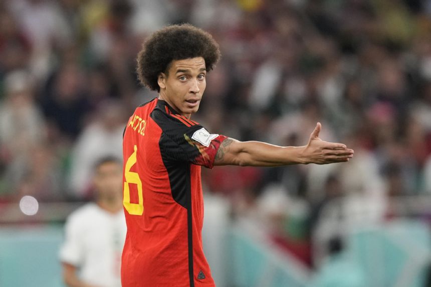 Belgium coach Tedesco drops Witsel in 1st team selection