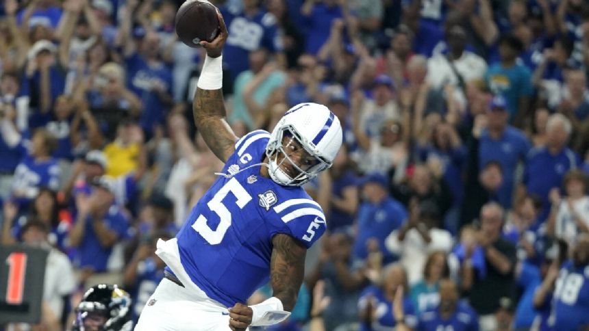 Bigsby makes amends for big mistake by helping Jags earn rare 31-21 victory at Indy