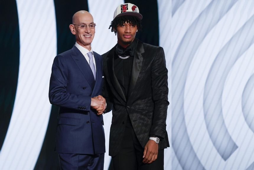 Blazers select Shaedon Sharpe with No. 7 pick in draft