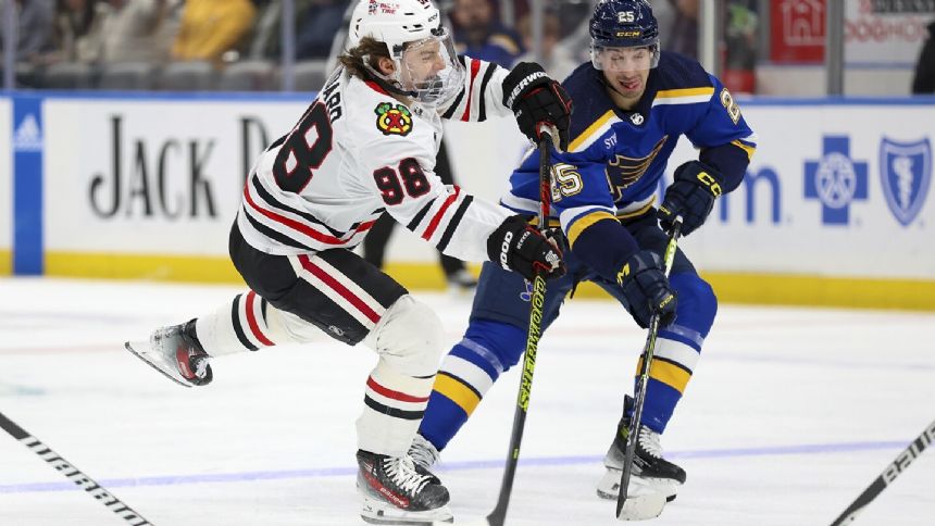 Blues beat Blackhawks 5-2 to preserve playoff hopes