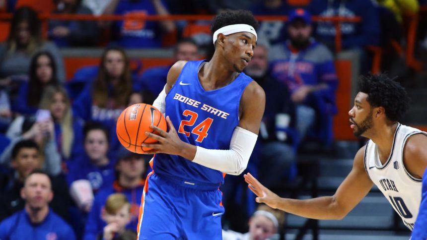 Boise State's late charge upends Ole Miss 60-50 at tourney
