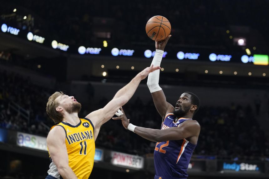 Booker, Ayton lead NBA-leading Suns past Pacers, 112-94