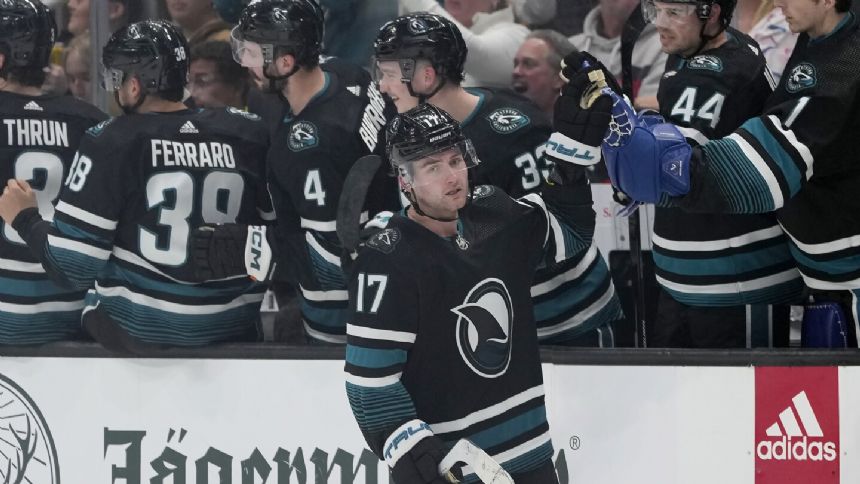 Bordeleau scores twice, Chrona earns first win in net, Sharks beat Senators 2-1