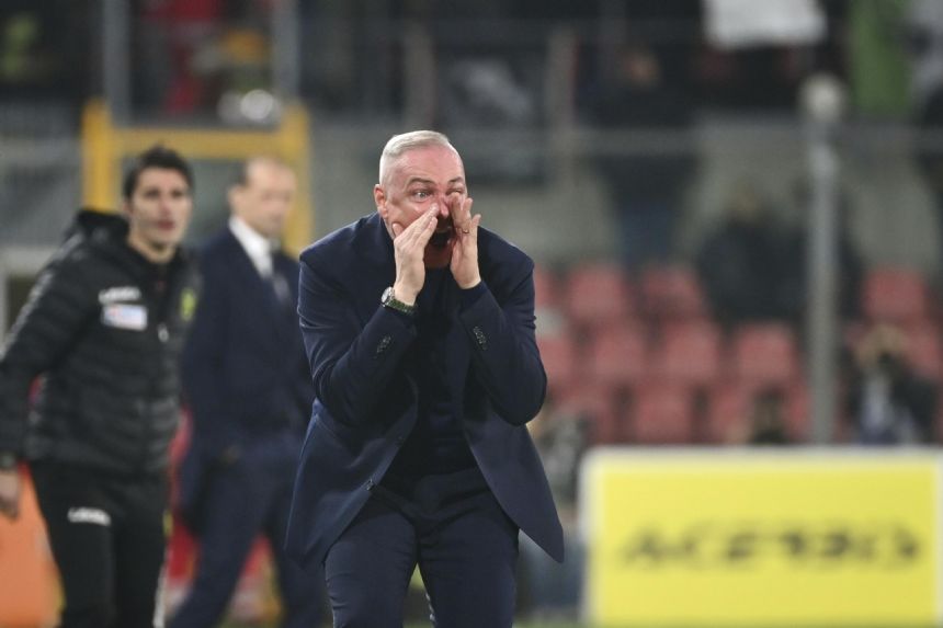 Bottom club Cremonese fires coach Massimiliano Alvini