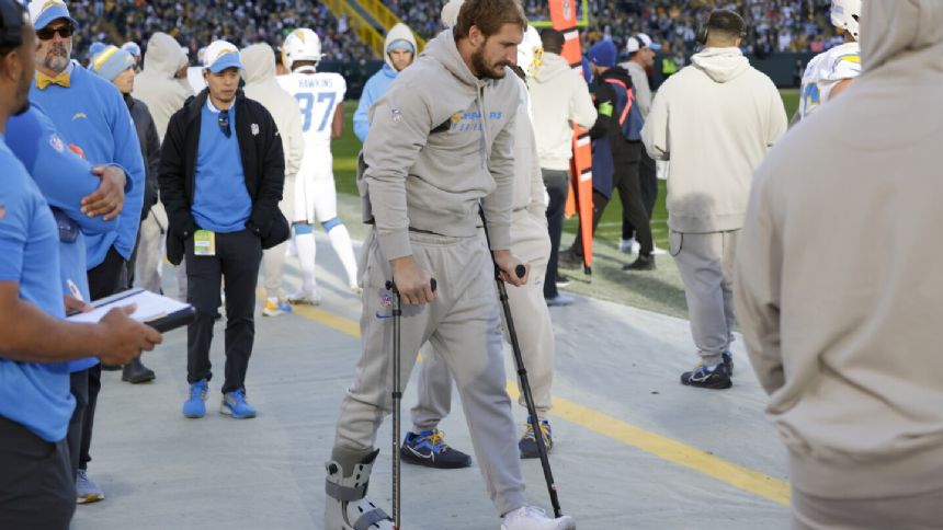 Brandon Staley gets defensive after Chargers squander 4th-quarter lead, lose to Packers