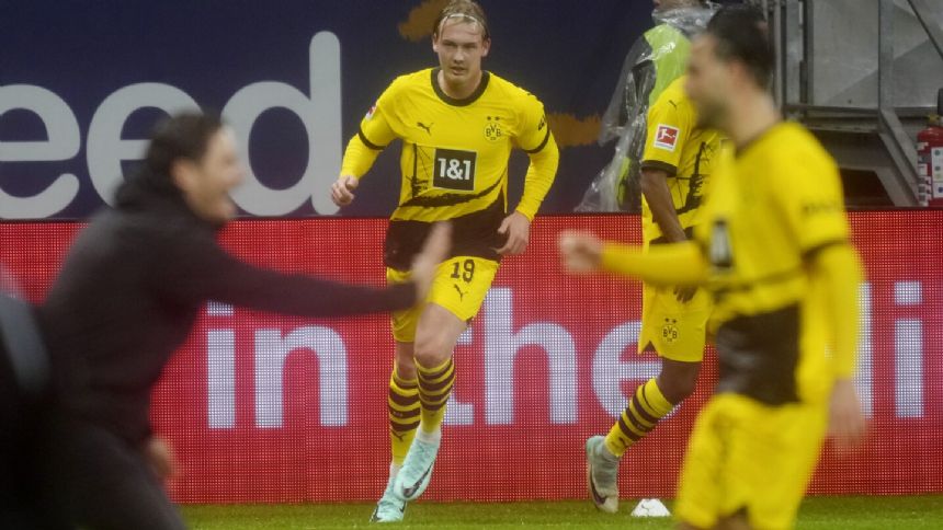 Brandt rescues 3-3 draw for Dortmund at Frankfurt in the Bundesliga
