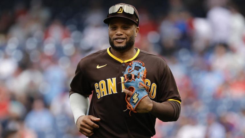 Braves acquire eight-time All-Star Robinson Cano from Padres in exchange for cash, per reports