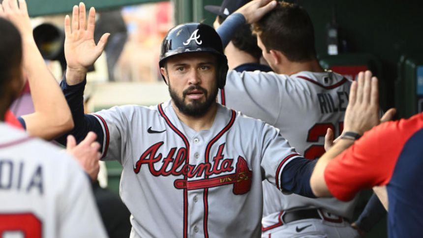Braves power past Nationals for 13th straight win, which is longest streak in the majors this season