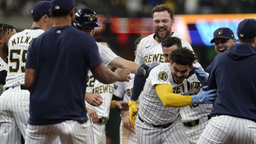 Brewers beat White Sox for 10th straight loss, win 4-3 in 10 innings