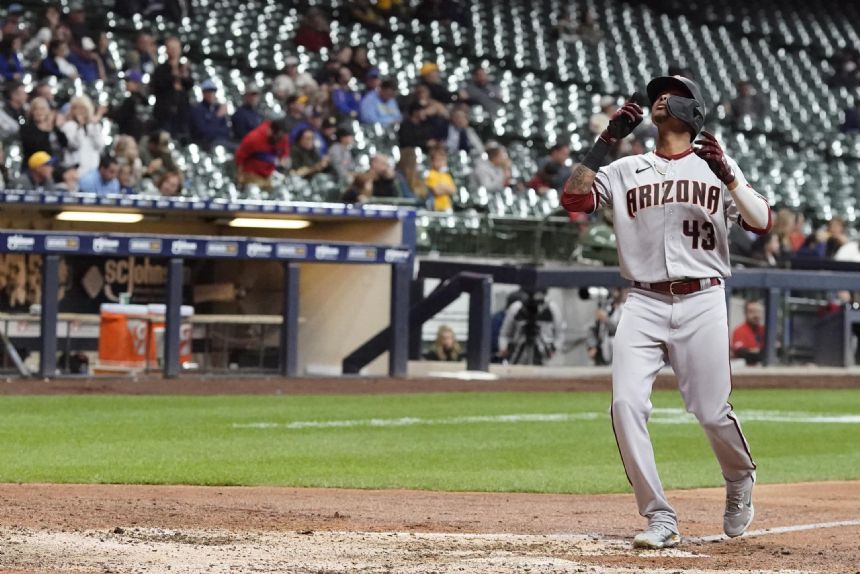 Brewers' playoff hopes end despite 6-5 win over Diamondbacks