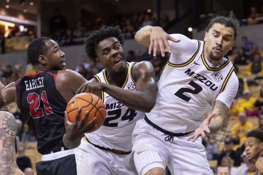 Brown scores 25 to help Missouri beat SE Missouri St. 96-89