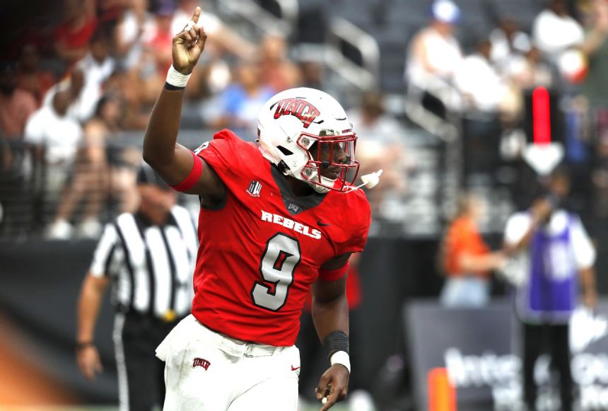 Brumfield, White lead UNLV's 52-21 rout of Idaho State