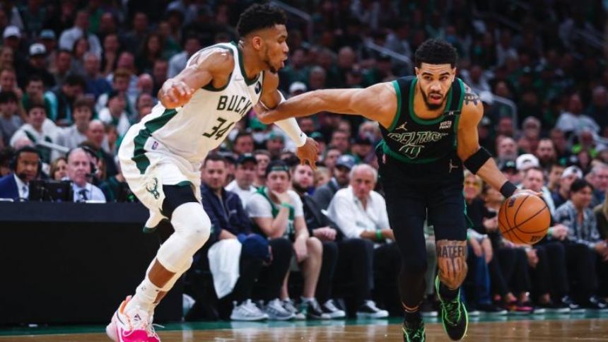 Bucks vs. Celtics prediction, odds, line: 2022 NBA playoff picks, Game 5 best bets from model on 86-58 run