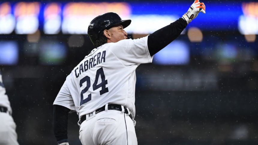 Cabrera hits 511th homer as Tigers lead Royals 4-0 in a game suspended until Thursday by rain
