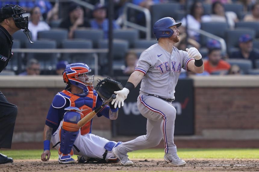 Calhoun 2 HRs, Perez wins 7th straight as Rangers beat Mets