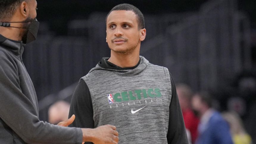 Celtics assistant Joe Mazzulla to be named interim head coach in wake of Ime Udoka's suspension, per report