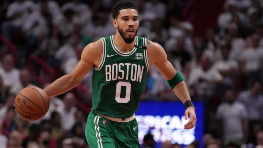 Celtics vs. Heat prediction, odds, line: 2022 NBA playoff picks, Game 2 best bets from model on 87-59 run