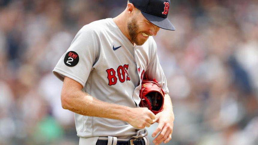 Chris Sale injury: Red Sox ace leaves start vs. Yankees after being struck on pitching hand by liner