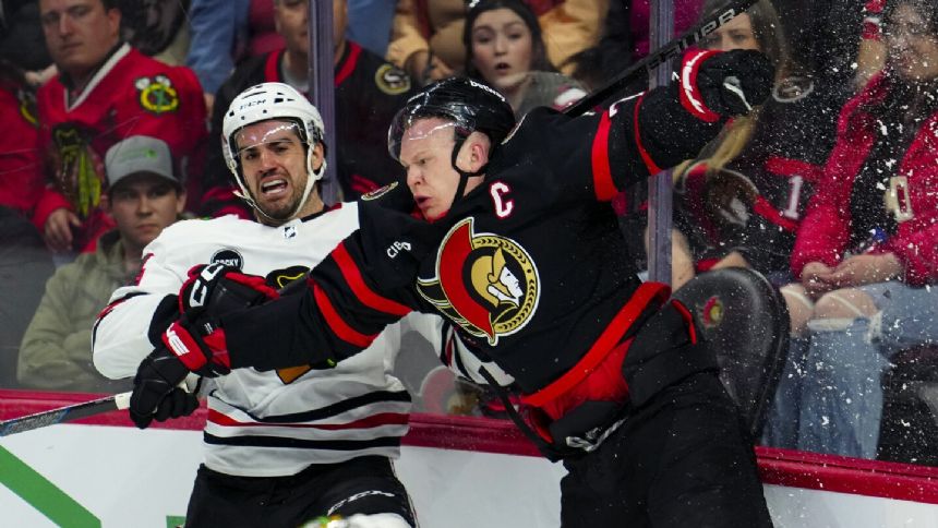 Claude Giroux scores as the Senators beat the Blackhawks 2-0 for their 4th straight win