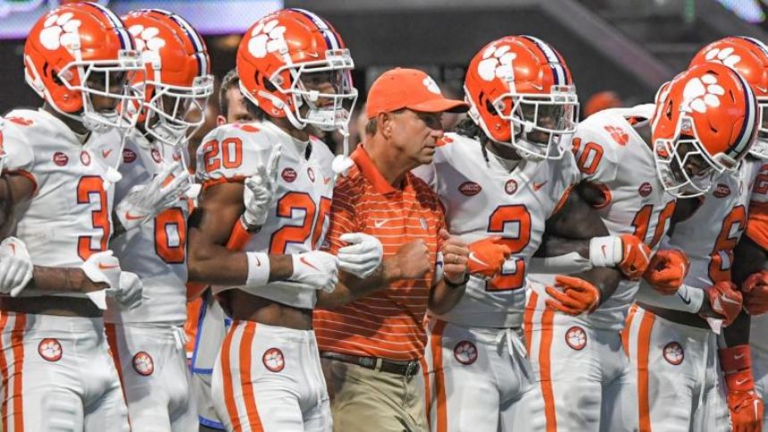 Clemson vs. Louisiana Tech odds, line: 2022 college football picks, Week 3 predictions from proven model