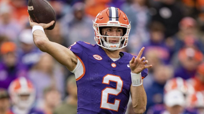 Clemson's defense smothers Georgia Tech and Klubnik plays almost mistake free in 42-21 Tigers win