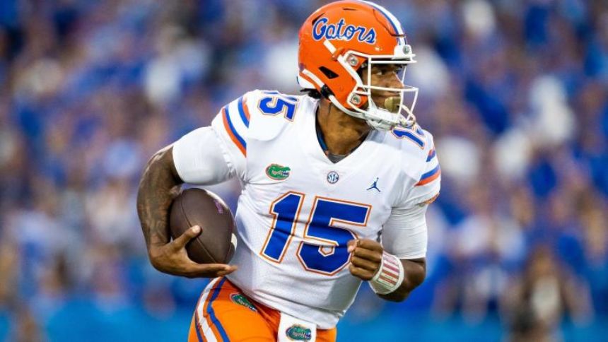 College football odds, picks, predictions for Week 1, 2022: Proven simulation backing Florida, Louisville