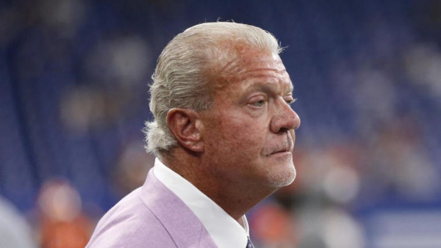 Colts owner Jim Irsay pays $50K for baseball signed by Ukrainian President Volodymyr Zelensky