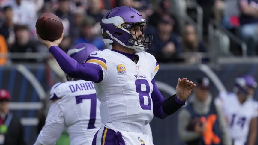 Cousins, Hicks lead way as Vikings knock out Fields, beat Bears 19-13