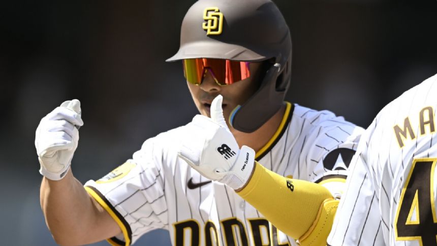 Cronenworth's big hit helps lift the Padres to a 6-4 win over Melvin's Giants