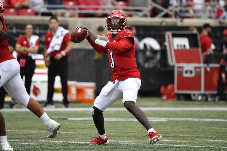 Cunningham has 4 TDs, Louisville thumps South Florida 41-3
