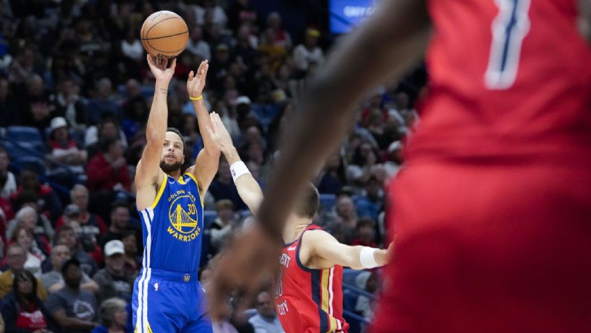 Curry hits 7 3-pointers, scores 42, as the Warriors roll past the Pelicans 130-102.