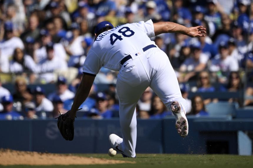 D-backs' speed, bunt beat Dodgers 2-1, overcomes Syndergaard