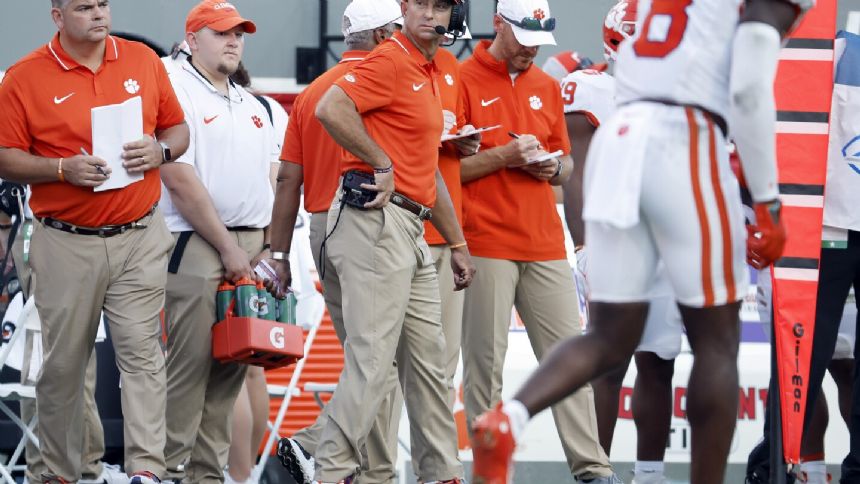Dabo Swinney angrily defends Clemson career to caller on radio show: 'You can apply for the job'