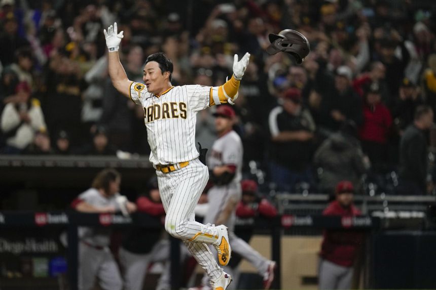 Dahl, Kim homer in the 9th to lift Padres over D-backs 5-4