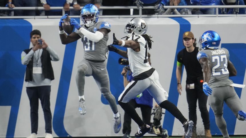 Davante Adams and Maxx Crosby watching best years slip away as Raiders again struggle