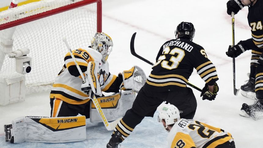 David Pastrnak reaches 40 goals as Bruins beat fading Penguins 5-1